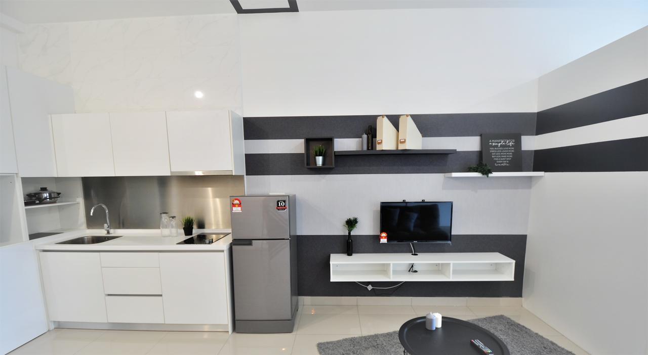 Kitolo Home @ Twin Galaxy 02, Jb星梦奇缘studio款 Johor Bahru Extérieur photo